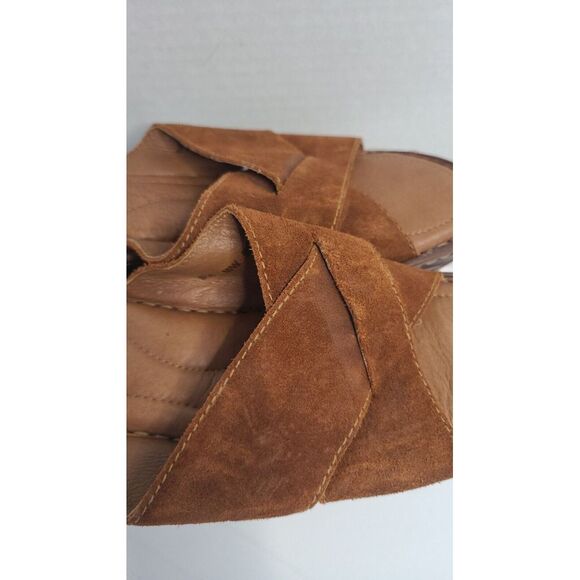 Born Basics Teayo Rust Slip On Suede Sandals Womens Size 8 Great Condition - Picture 5 of 16
